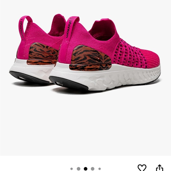 Nike Women's Hot Pink Sneakers - Picture 7 of 7